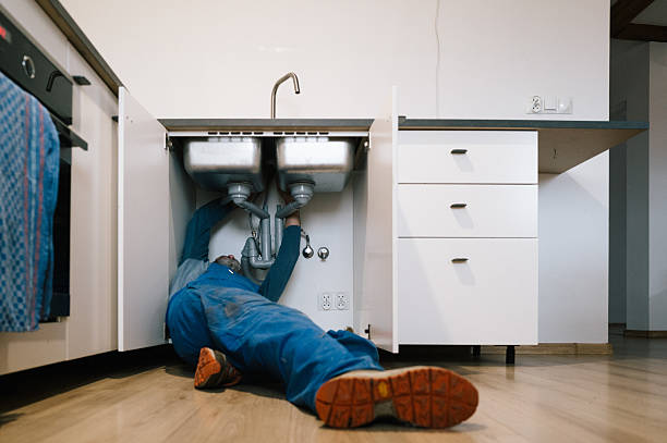 Professional Leak Detection technician working in Old Monroe, MO